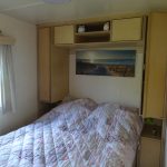 Schlafraum mit Doppelbett